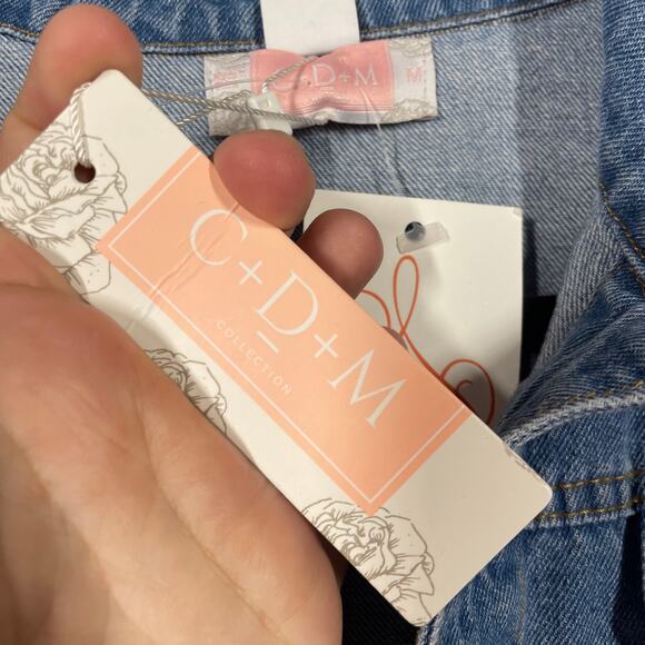 C+D+M Collection Womens Medium Esley Light Wash Denim Jacket Blue Button Up - Picture 6 of 8